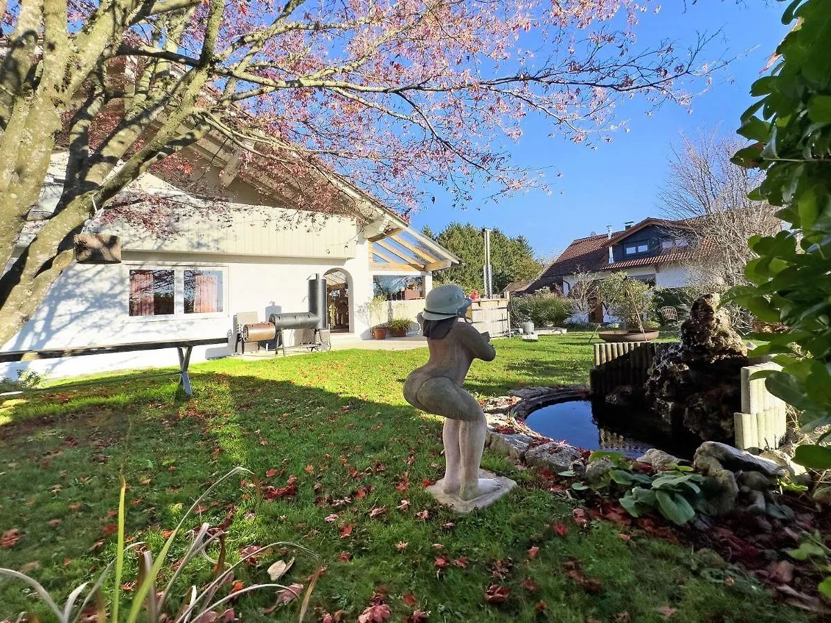 Haus Blaulichtfamilie Apartment Opfenbach