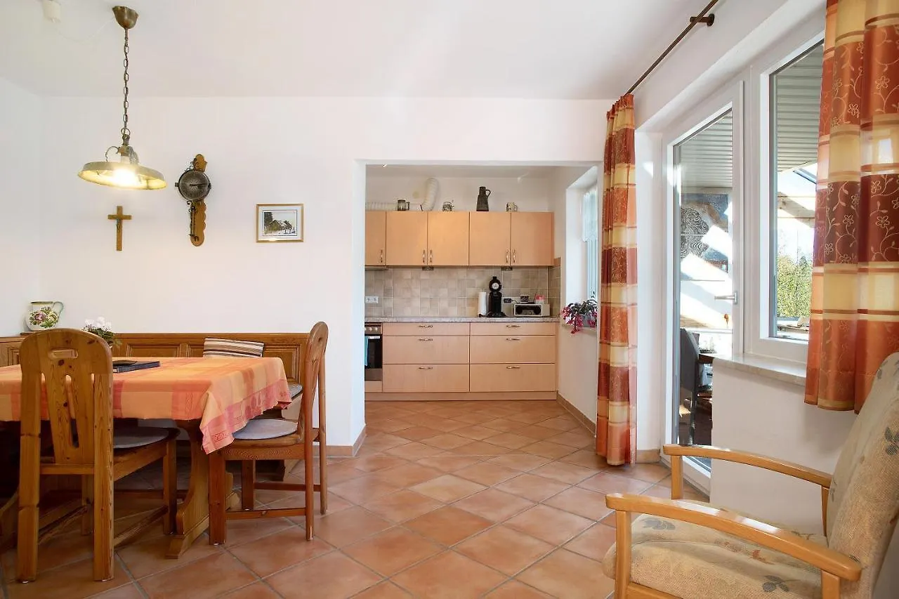Haus Blaulichtfamilie Apartment Opfenbach